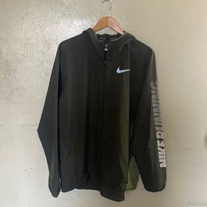 Nike Tech WindBreaker Size L